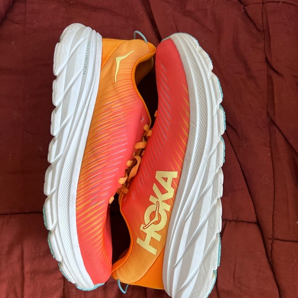 ✨EUC✨ Hoka Rincon 3 Camellia/Radiant Yellow Women's Running Shoes - Picture 9 of 13